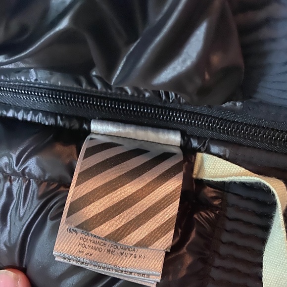 Rare off white fire tape vest fits l-slim xl - Picture 5 of 7